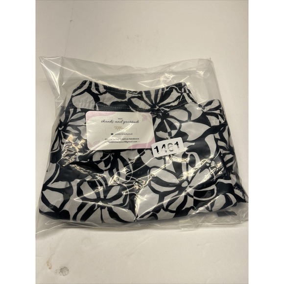 Womens Ann Taylor Loft Marisa Bermuda Shorts 31” Floral Black/White Drawstring m - Picture 8 of 8